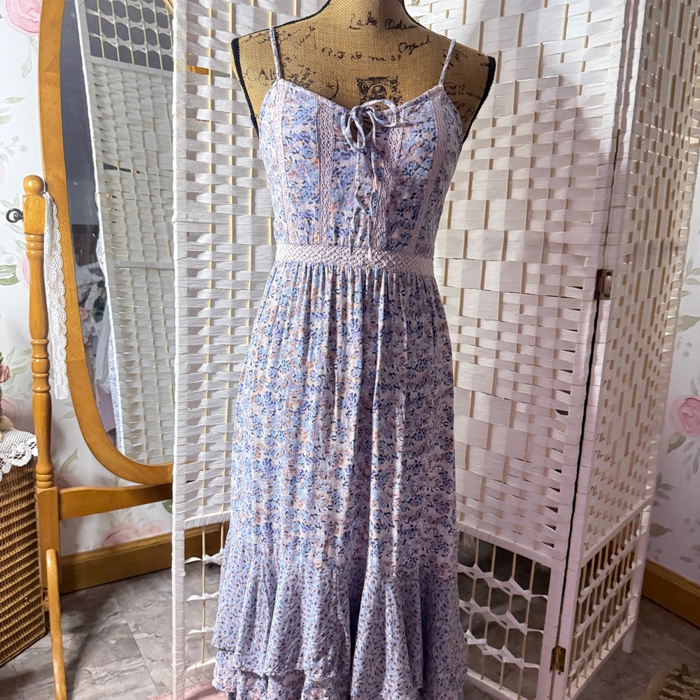 Floral Lace-Trim Spaghetti Strap Midi Dress - Periwinkle